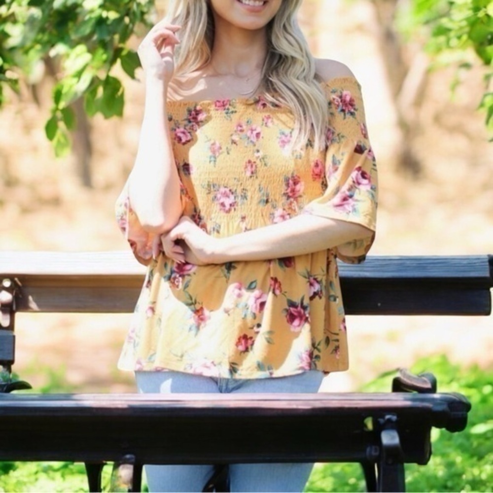 Ricki’s Floral Top